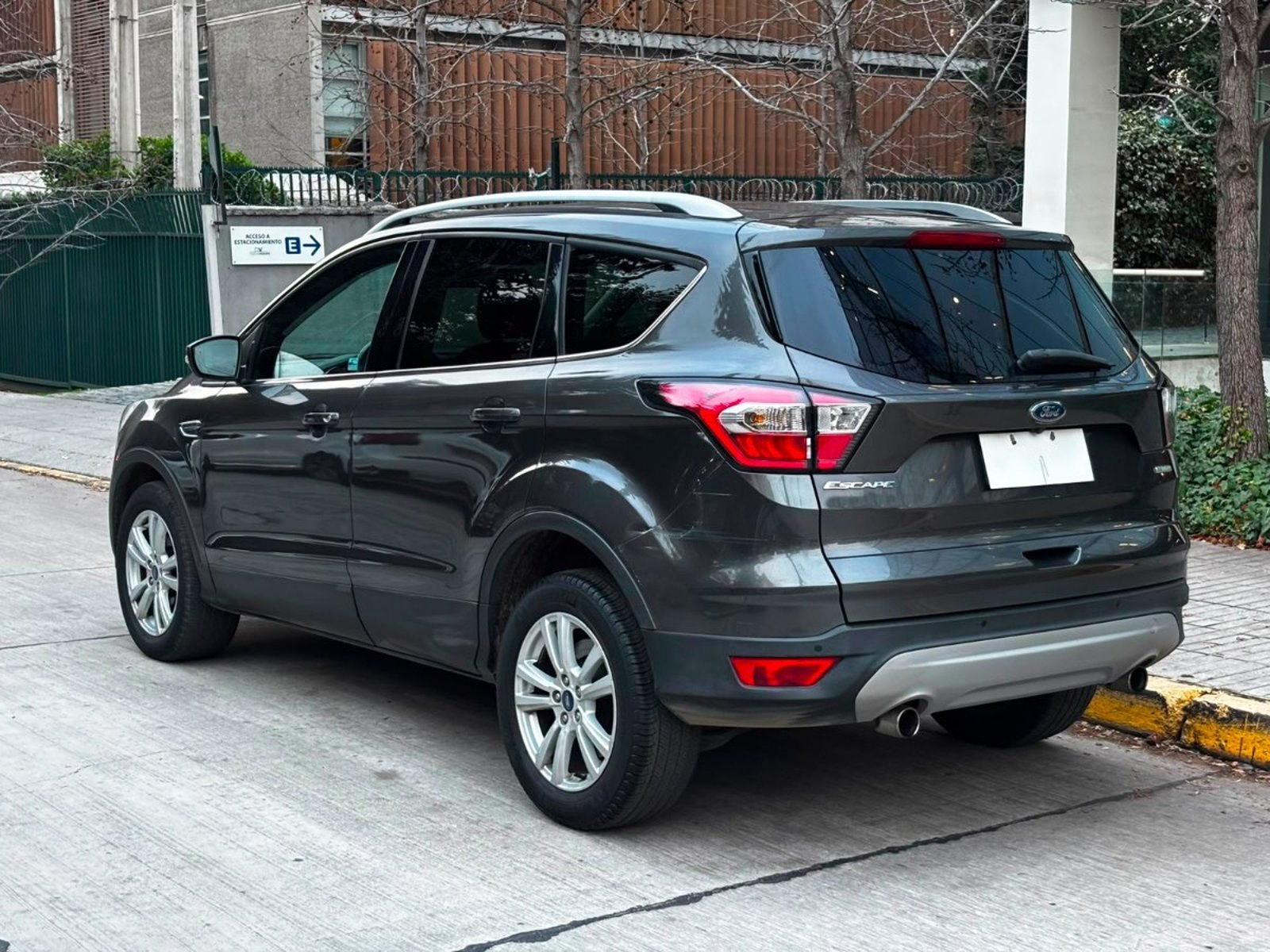 Ford ESCAPE 2.0 ECOBOOST AT 2018 - Imagen 4 de 10