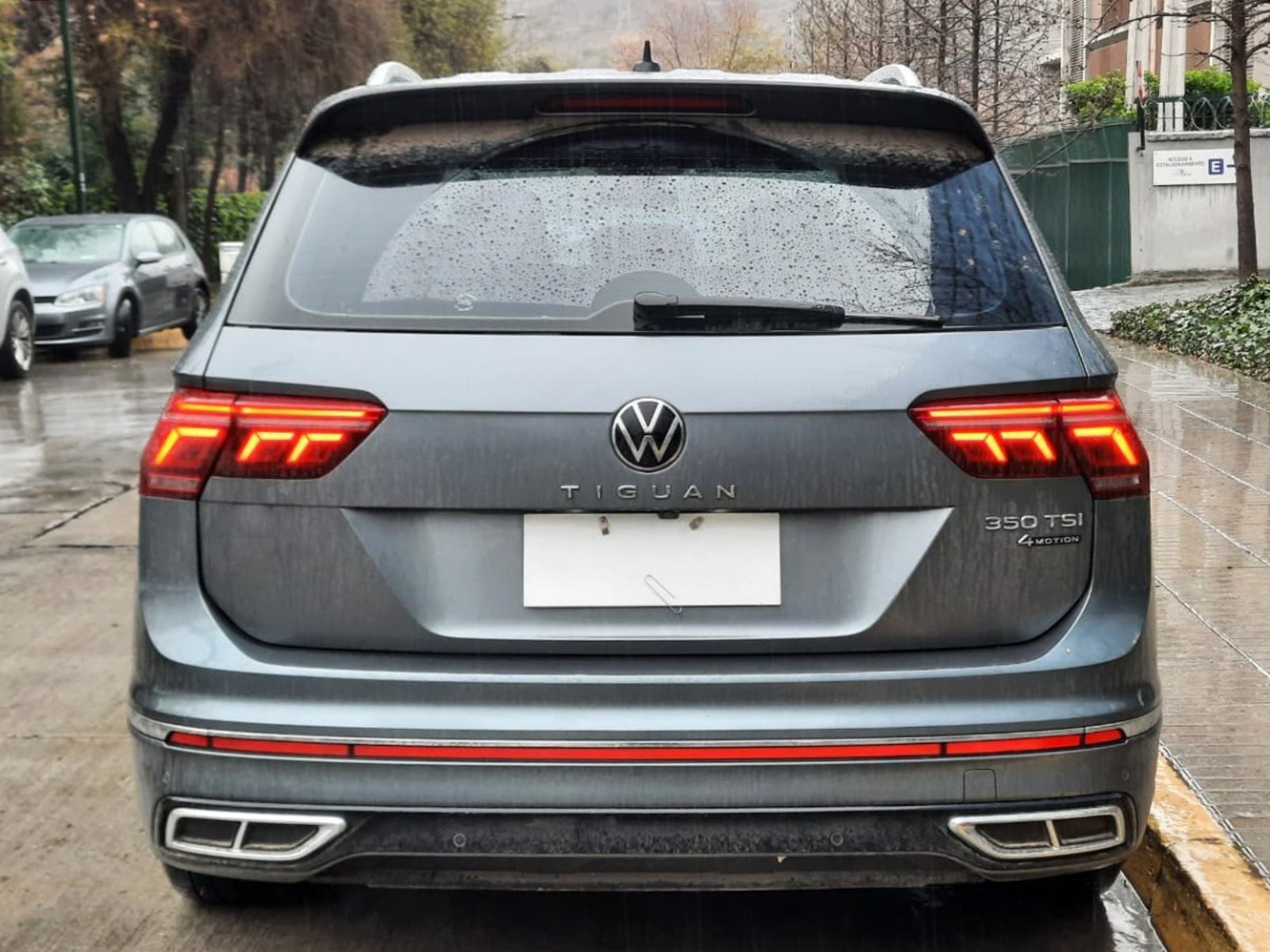 Volkswagen TIGUAN 2.0 TSI 4MOTION 2023 - Foto 5 de 6