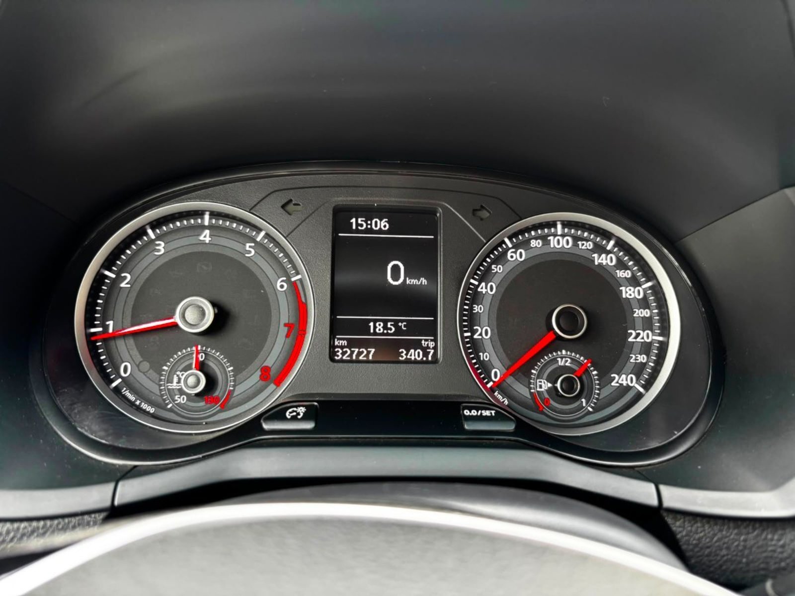 Volkswagen VOYAGE HIGHLINE 1.6 MT 2022 - Imagen 9 de 10