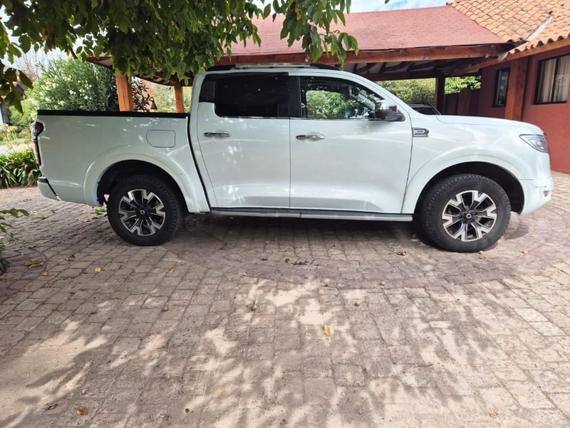 Great Wall POER DELUXE 4X4 2.0 AT 2022 - Imagen 5 de 10