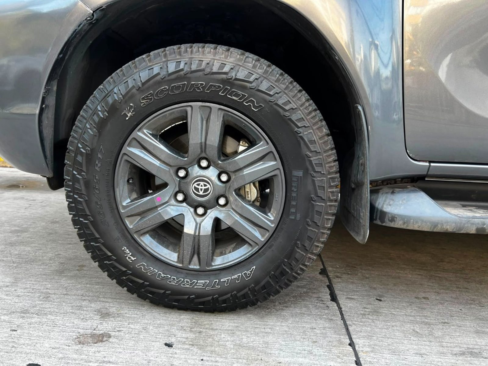 Toyota HILUX SR 2.4 MT 4x4 2022 - Imagen 9 de 10