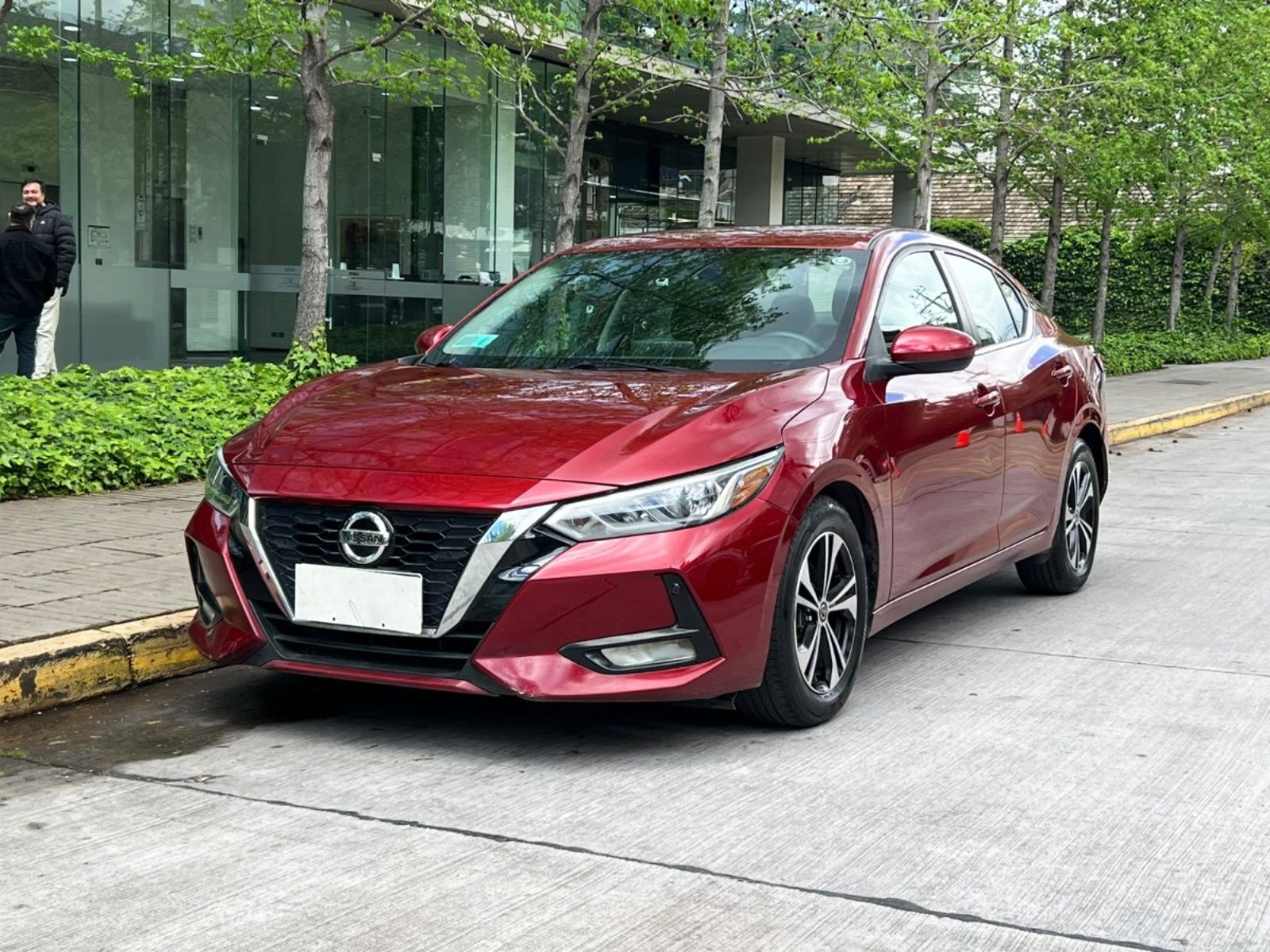 Nissan SENTRA SENSE 2.0 MT 2022 - Foto 3 de 10