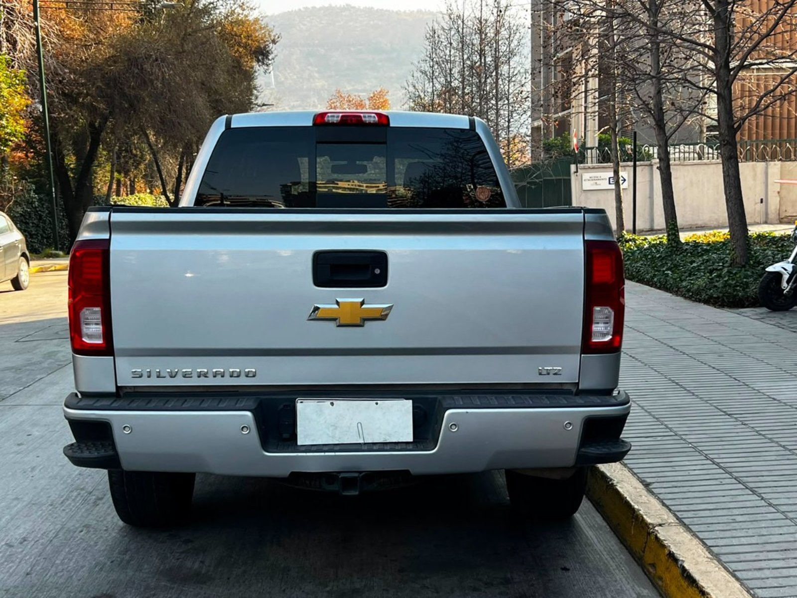 CHEVROLET SILVERADO LTZ 4X4 5.3 2019 - Foto 5 de 8