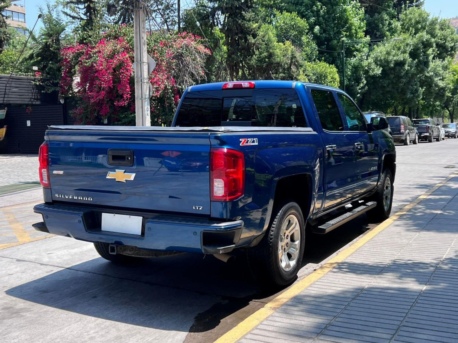 Chevrolet SILVERADO LTZ 4WD 5.3 2017 - Foto 4 de 10