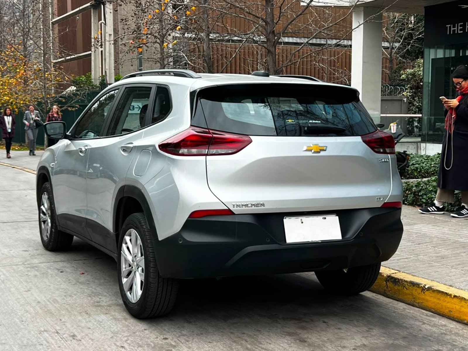 Chevrolet TRACKER LTZ 1.2T MT 2022 - Foto 4 de 10