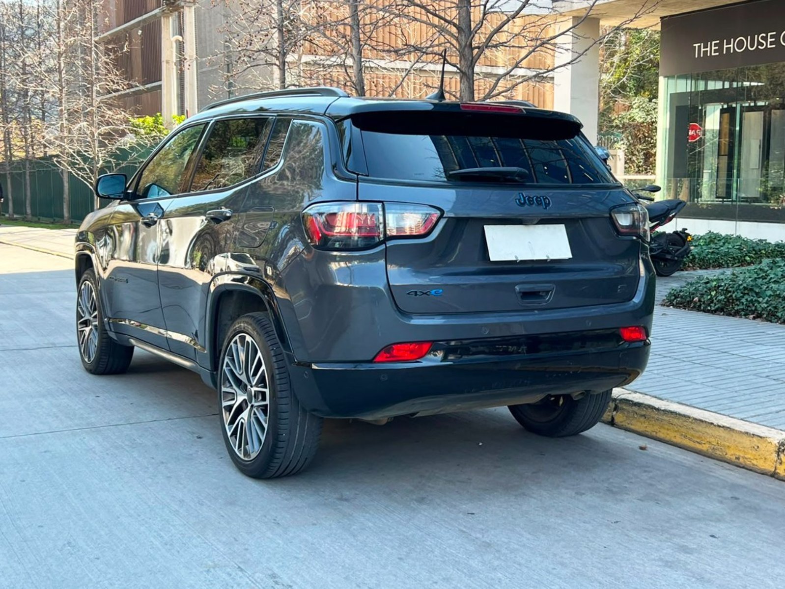 Jeep COMPASS ALTITUDE 4XE 2024 - Imagen 4 de 10