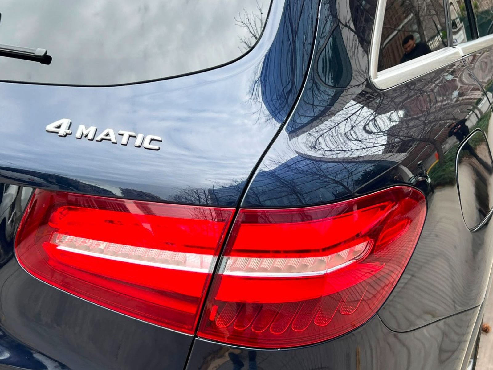 Mercedes-Benz GLC 250 4MATIC 2.0 2017 - Imagen 7 de 10