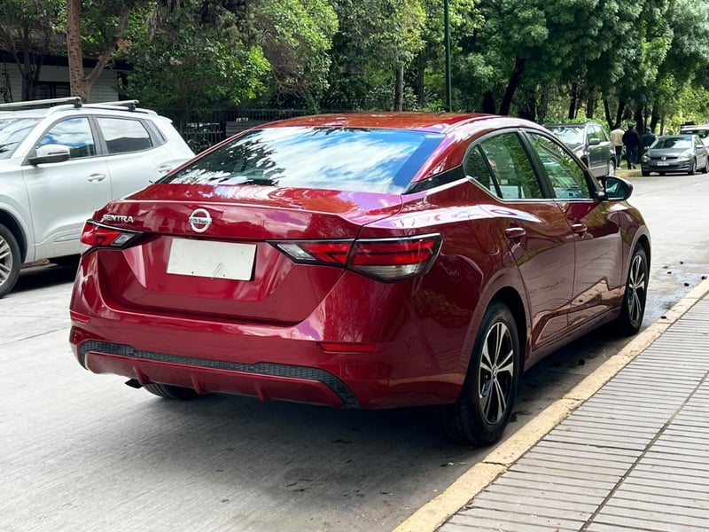 Nissan SENTRA SENSE 2.0 MT 2022 - Imagen 6 de 10