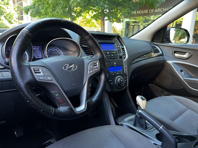 Hyundai SANTA FE GLS 2.4 MT 2014 - Imagen 8 de 10
