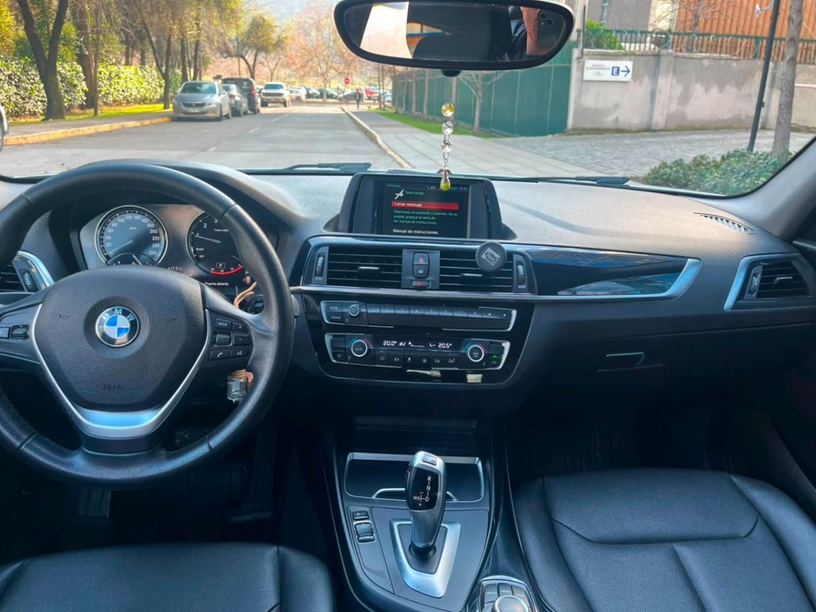 BMW 118 1.5 AT 2018 - Imagen 9 de 10
