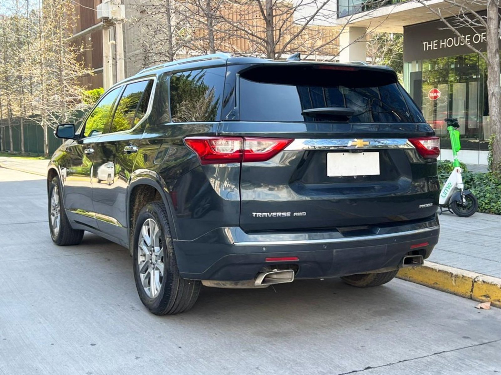 Chevrolet TRAVERSE PREMIER AWD 3.6 2019 - Imagen 6 de 10