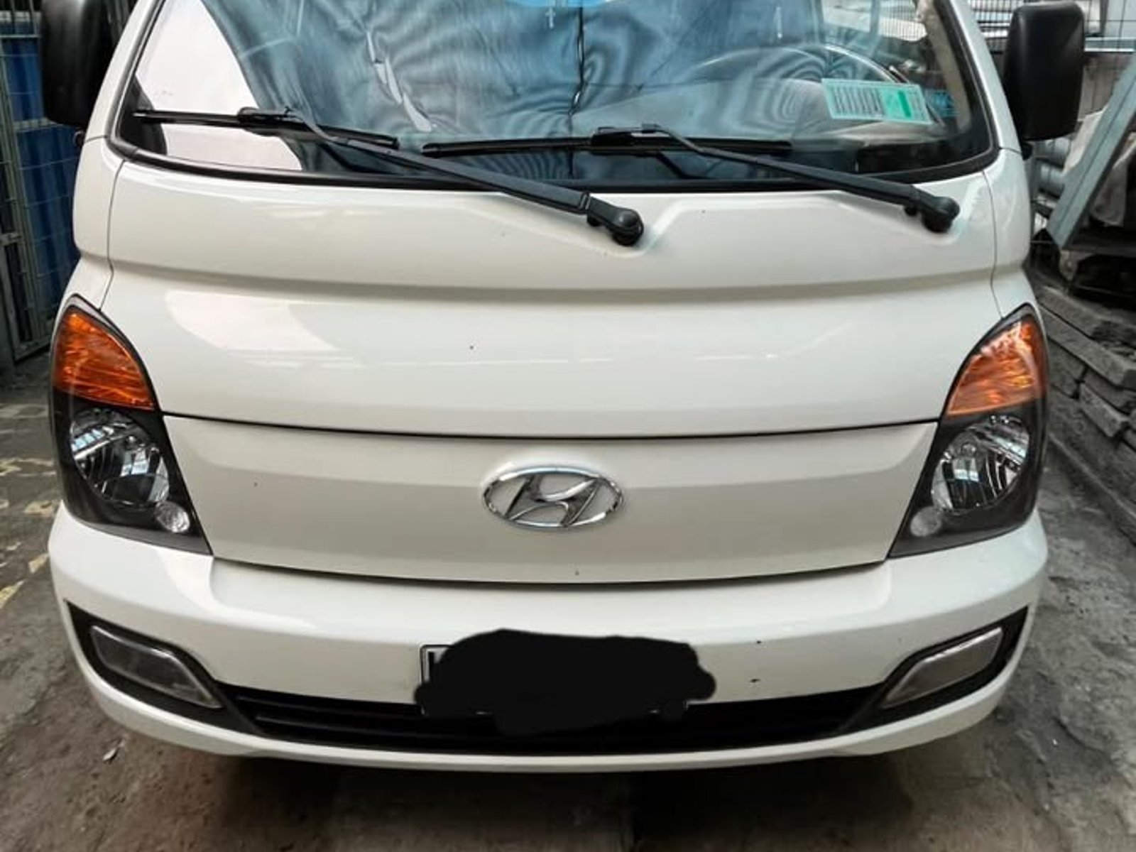 Hyundai PORTER GL 2.5 MT 2020 - Foto 2 de 10
