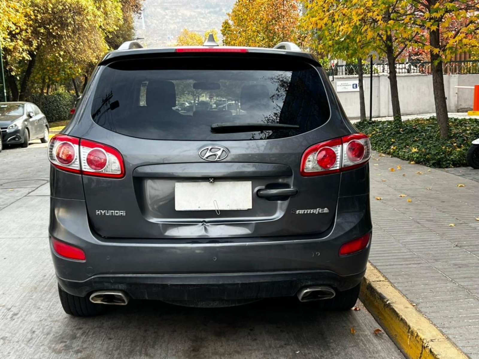 Hyundai SANTA FE GLS 2.4 MT 2011 - Foto 5 de 10