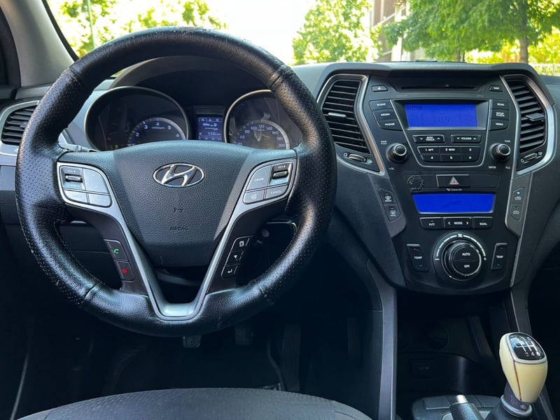 Hyundai SANTA FE GLS 2.4 MT 2014 - Imagen 9 de 10