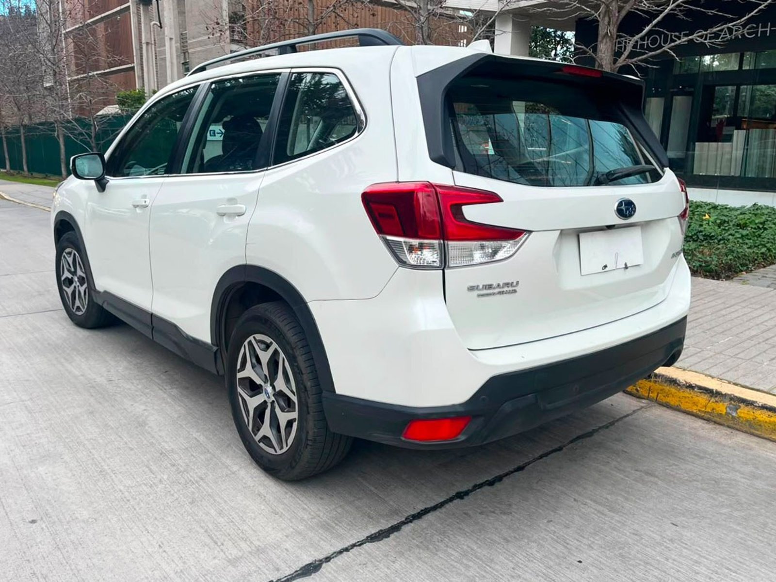 Subaru FORESTER AWD CVT 2.0 2020 - Imagen 4 de 10
