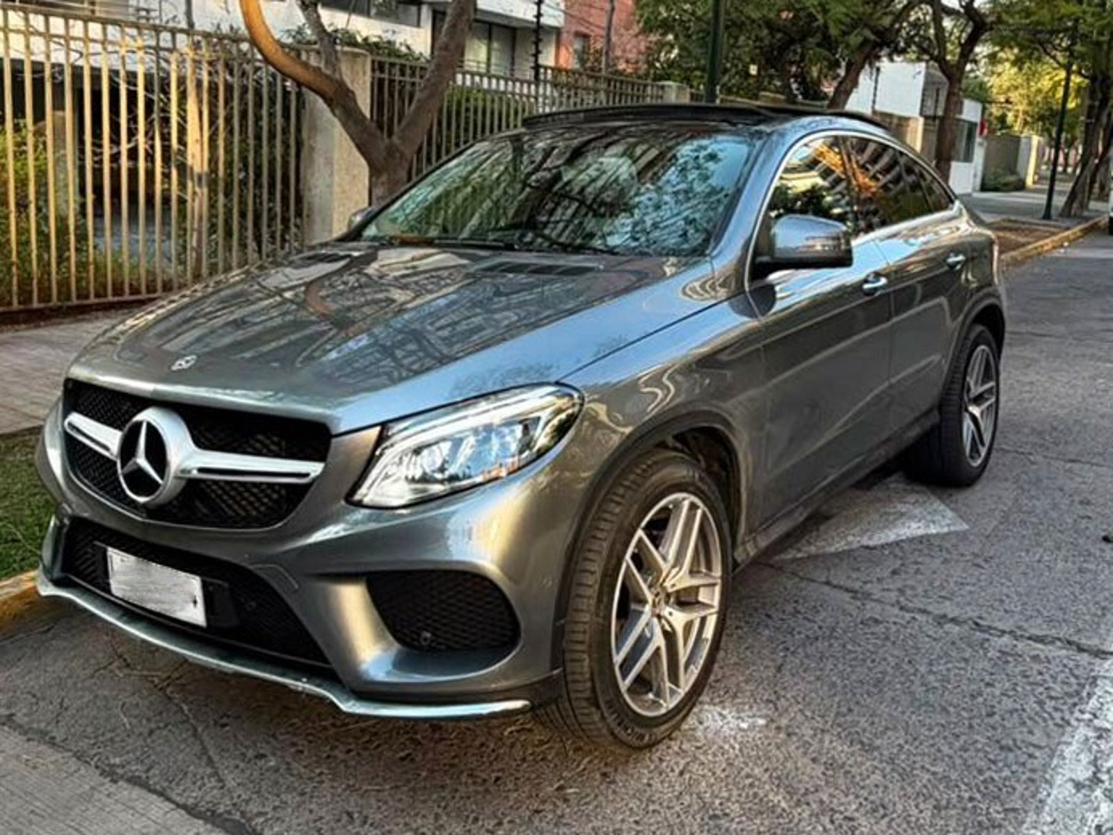 Mercedes-Benz GLE 350D COUPE 4MATIC 3.0 2020 - Foto 3 de 10