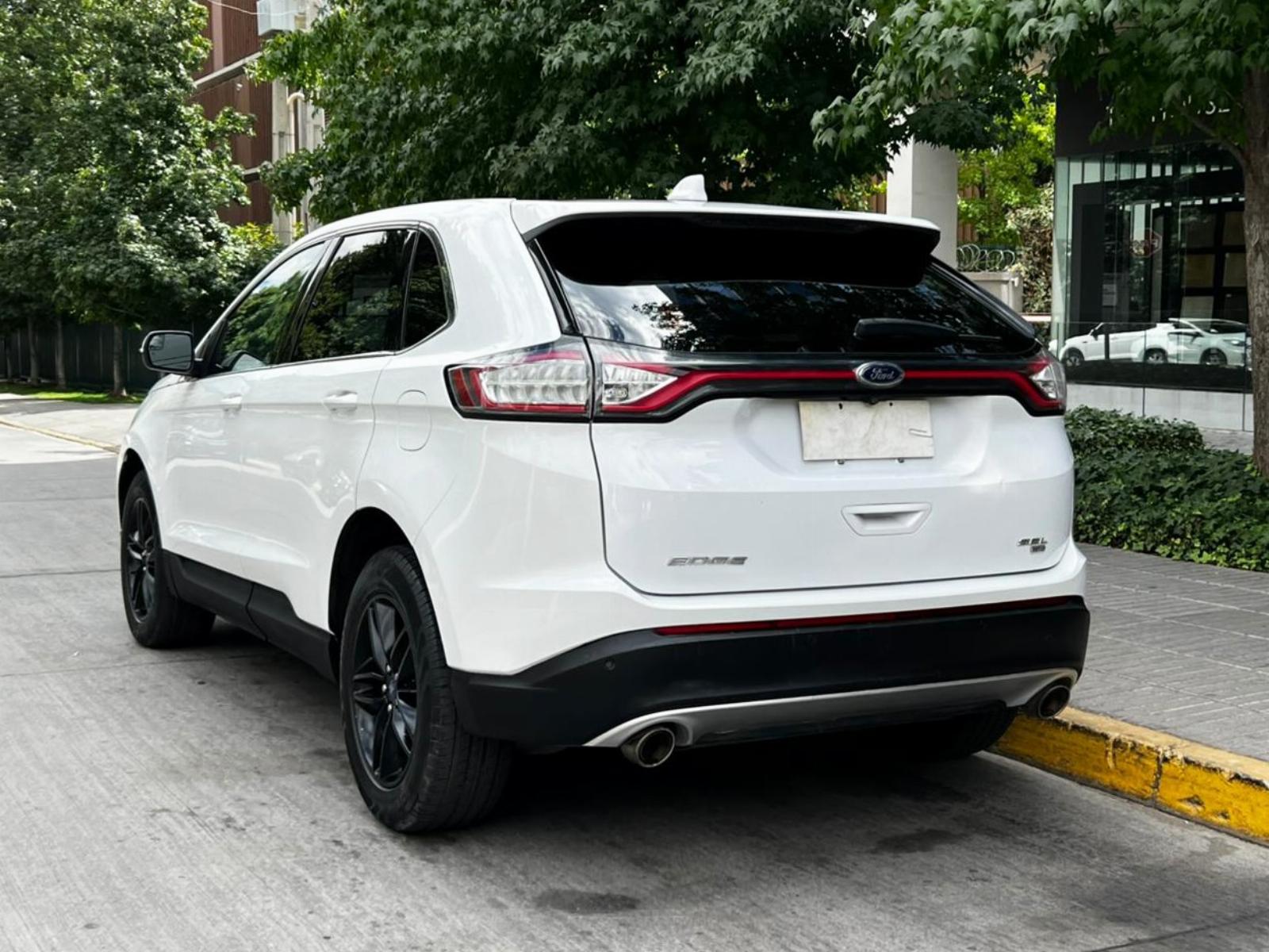 Ford EDGE SEL 3.5 AWD 2019 - Imagen 6 de 10