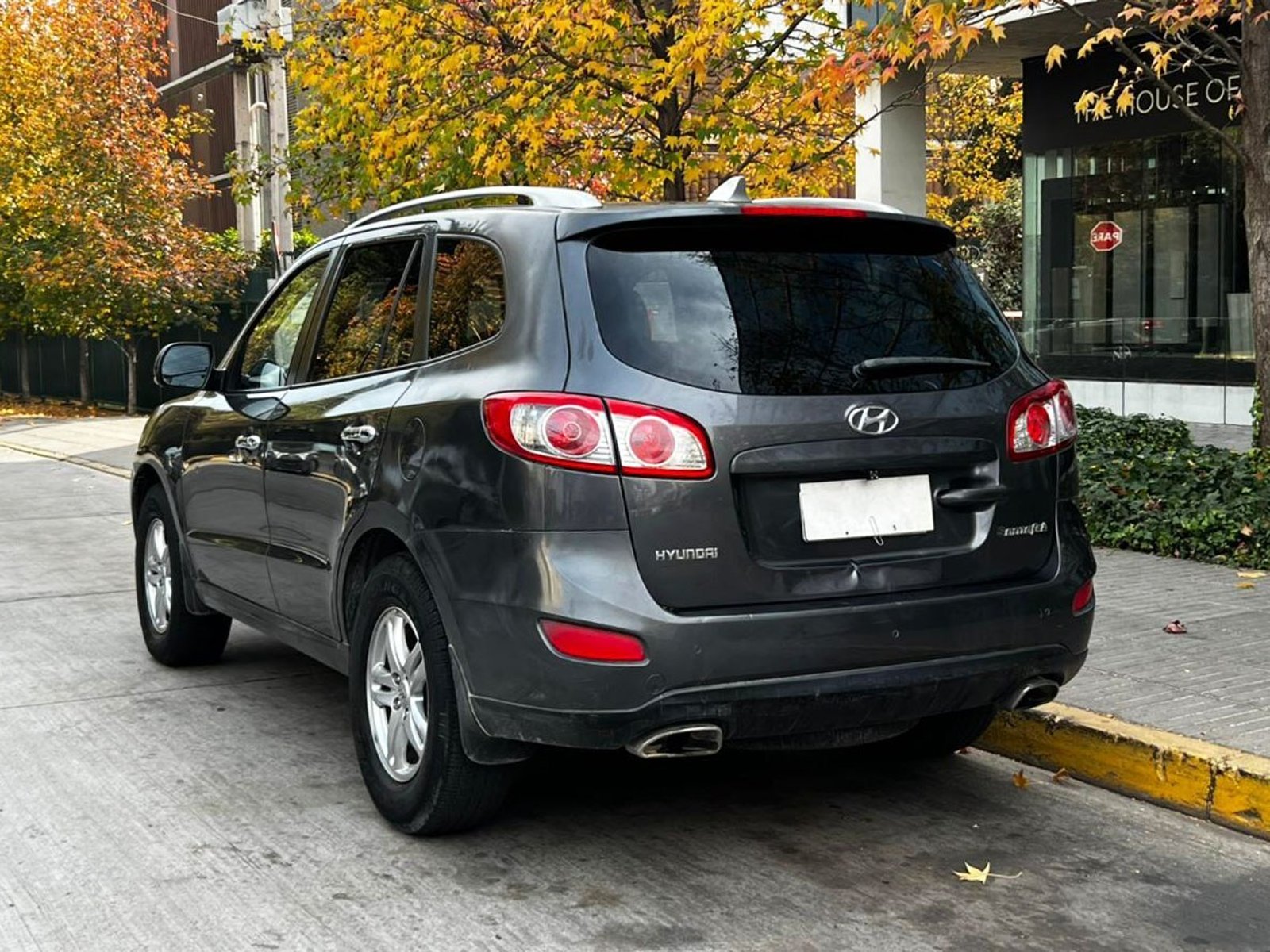 Hyundai SANTA FE GLS 2.4 MT 2011 - Imagen 6 de 10