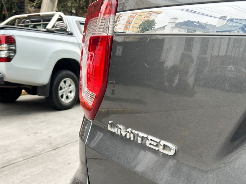 Ford EXPLORER LIMITED 4x4 2.3 2018 - Imagen 8 de 10