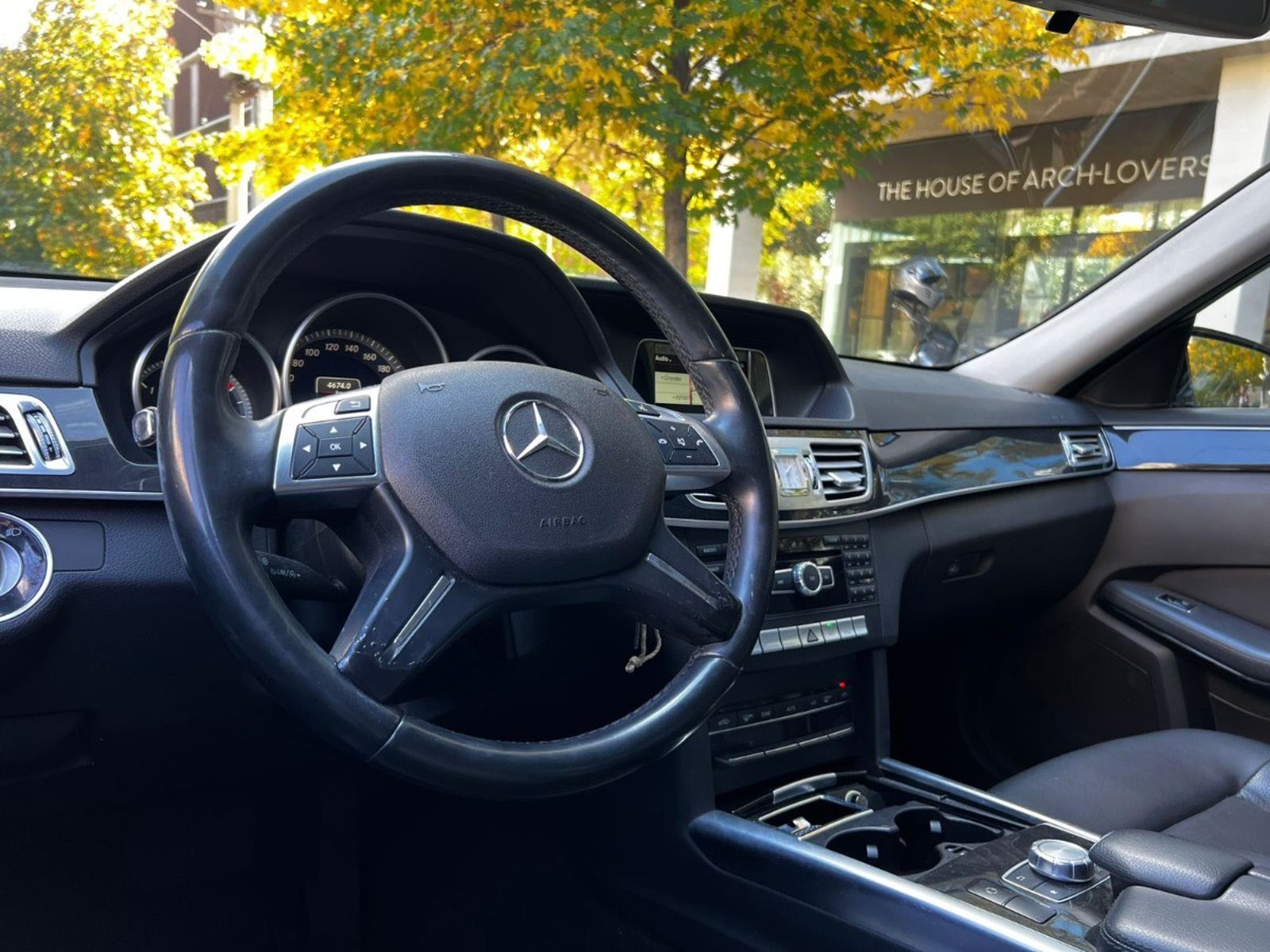 Mercedes-Benz E200 2015 - Imagen 9 de 10