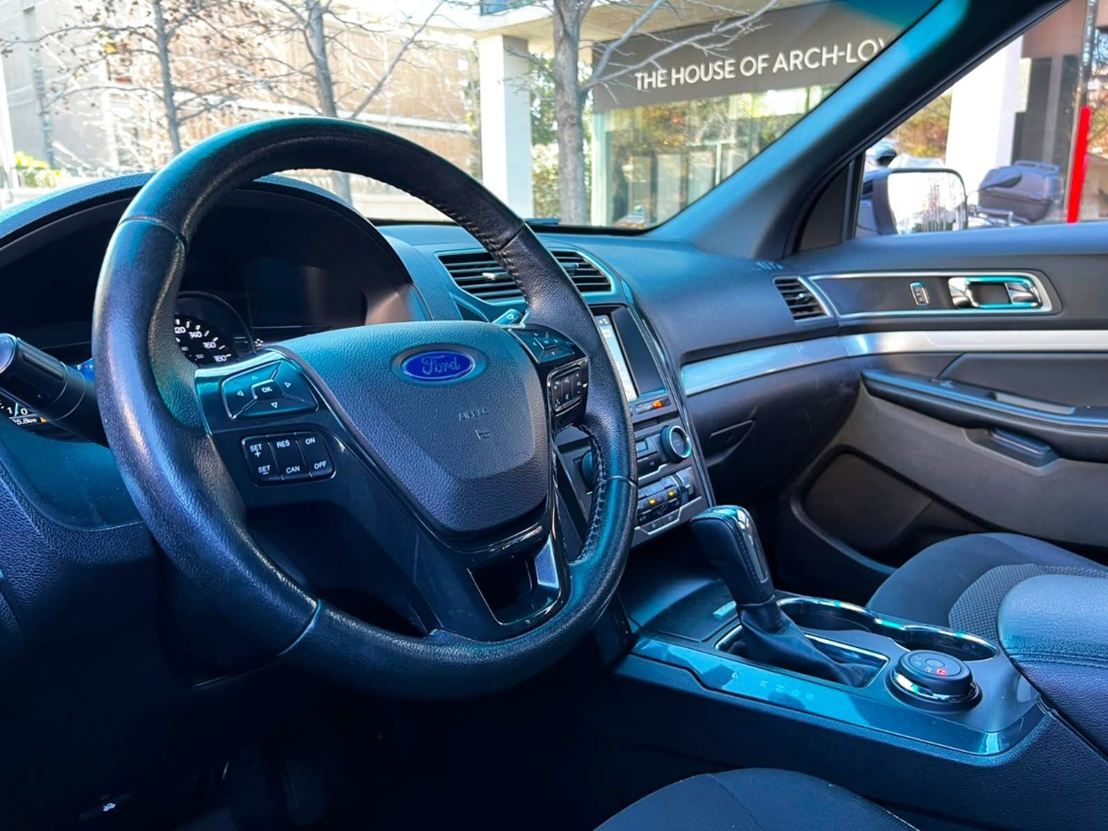 Ford EXPLORER 3.5 XLT 4X4 2017 - Imagen 9 de 10