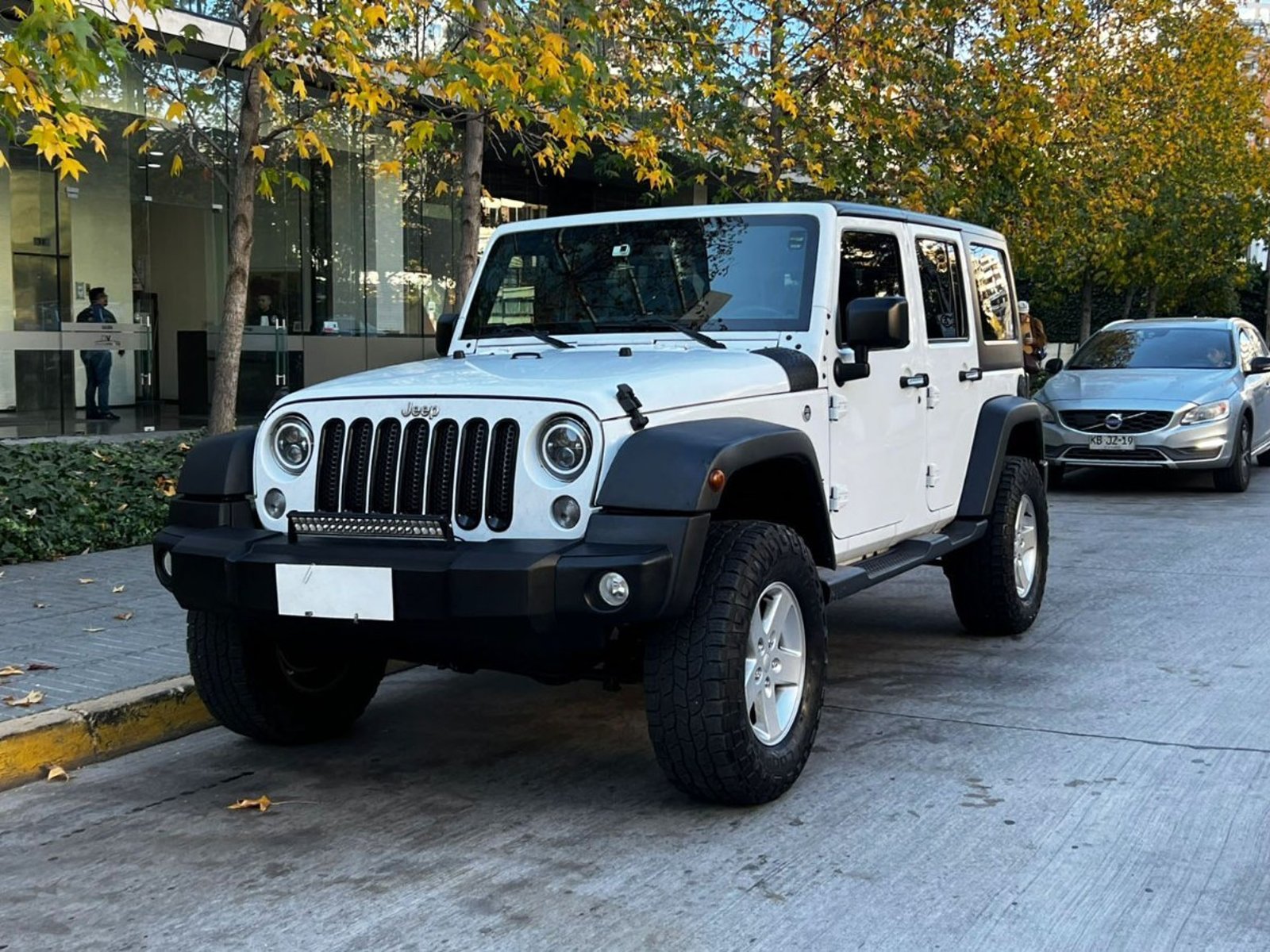 Jeep WRANGLER UNLIMITED SPORT 3.6 AT 2017 - Foto 2 de 10