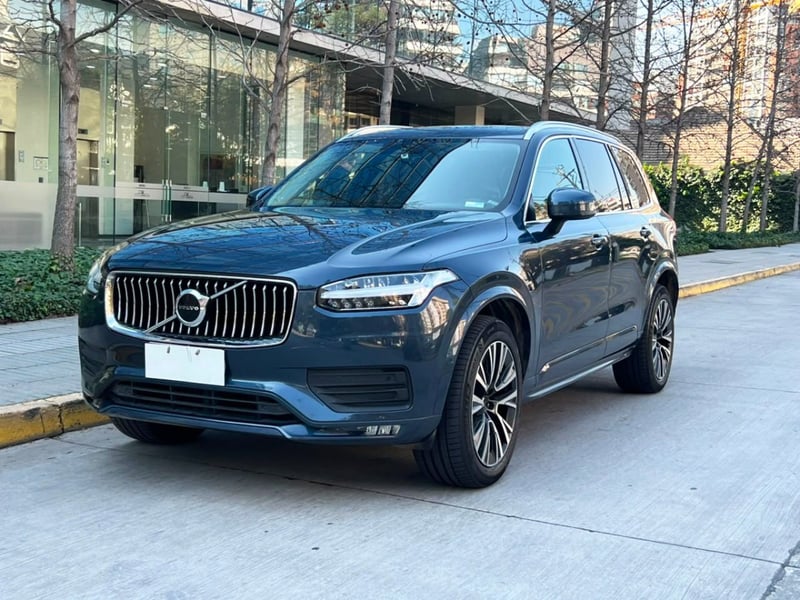 Volvo XC90 MOMENTUM B6 AWD 2023 - Imagen 3 de 10
