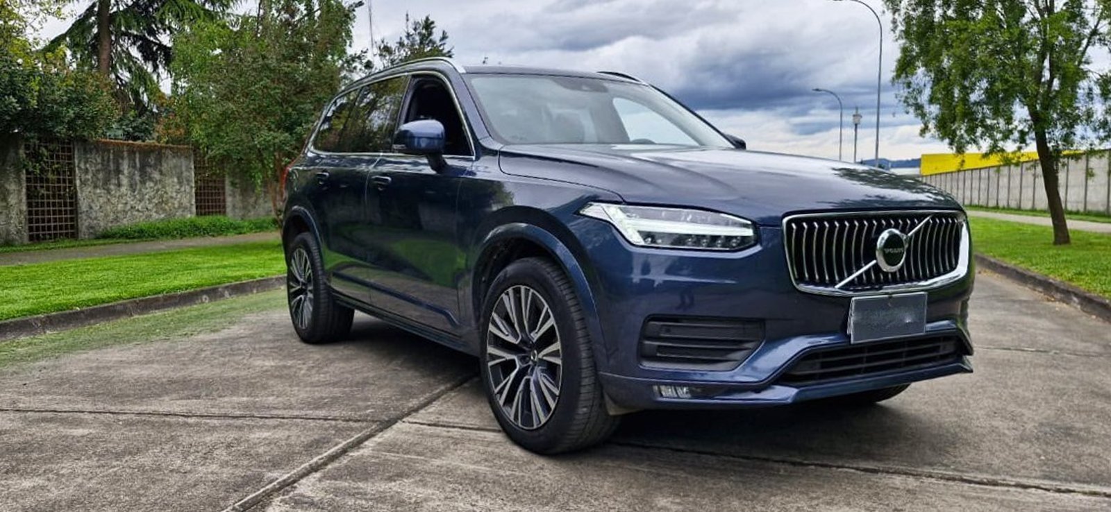 Volvo XC90 B6 AWD 2023 - Imagen 3 de 10