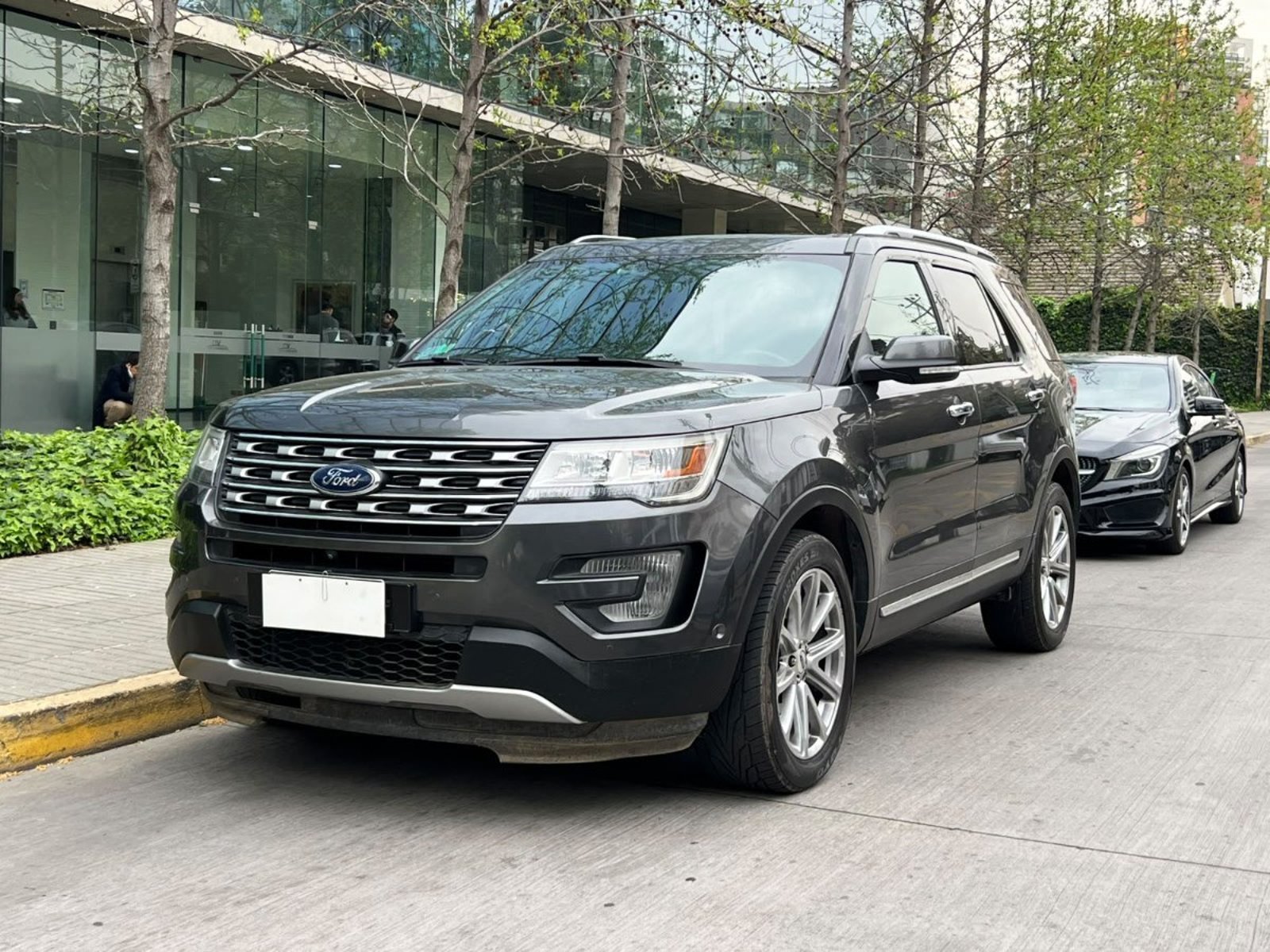 Ford EXPLORER LIMITED 4x4 2.3 2018 - Foto 2 de 10
