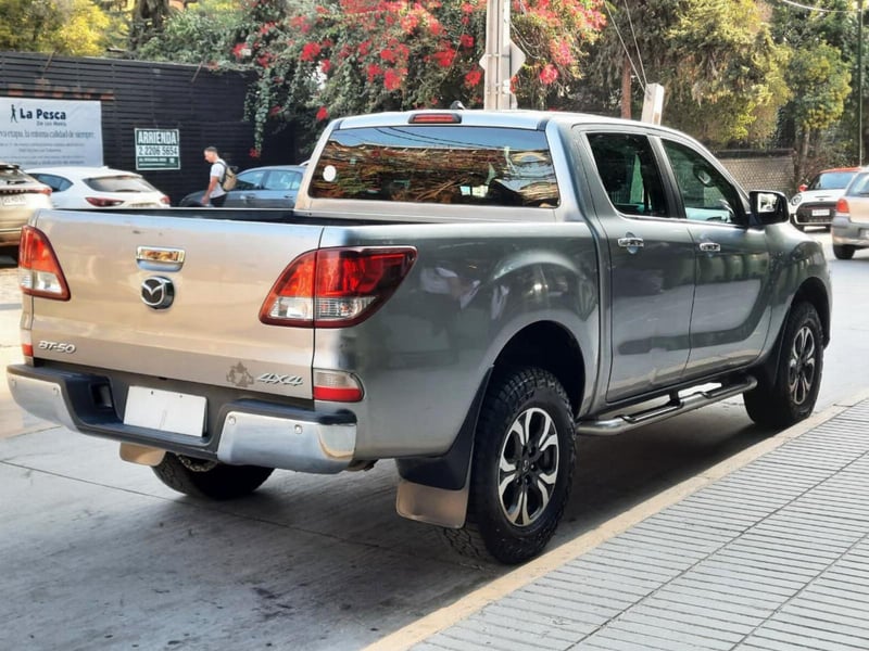 Mazda BT-50 SDX 4X4 3.2 AT 2020 - Imagen 4 de 9