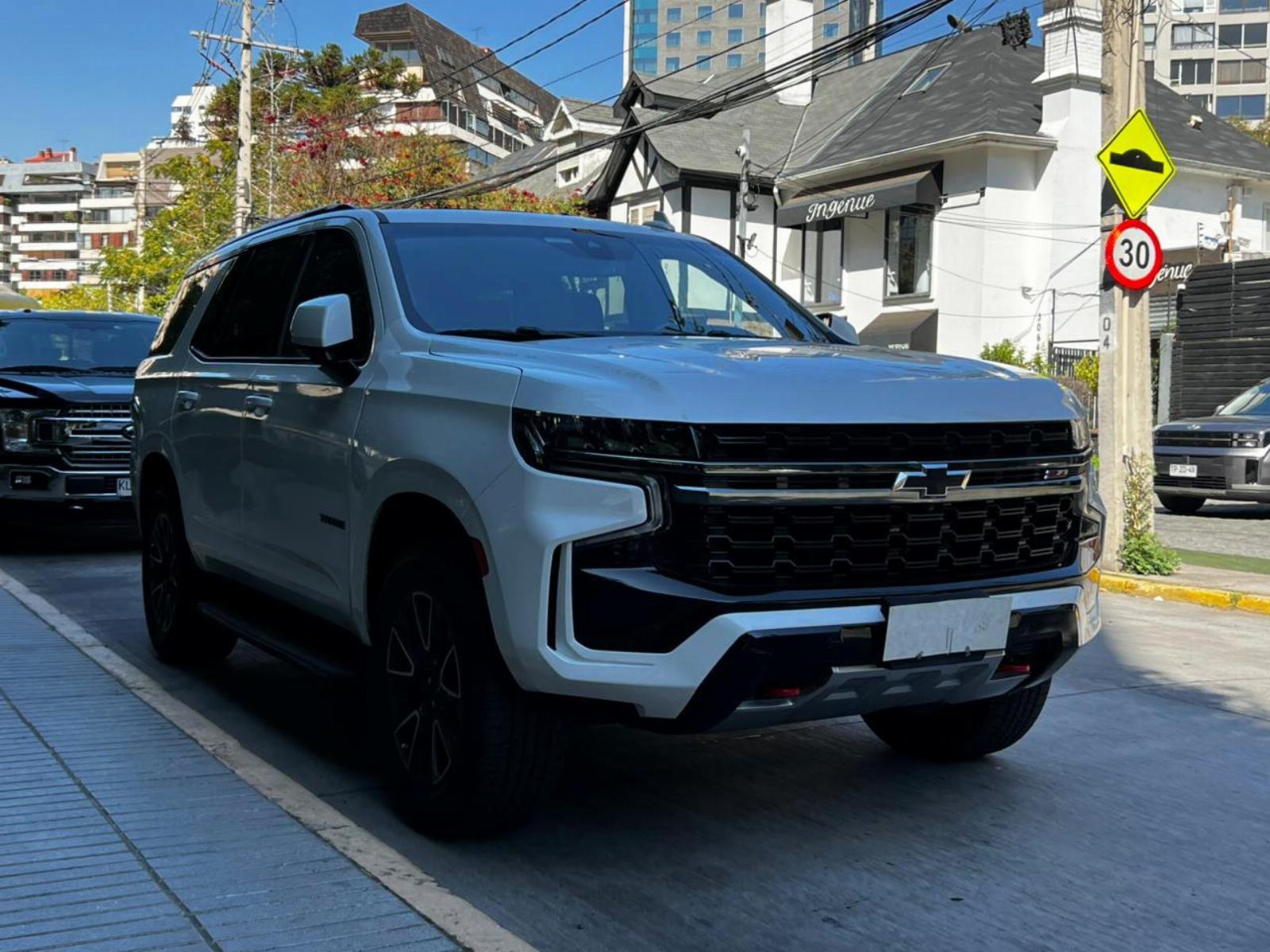 Chevrolet TAHOE Z71 5.3 2021 - Imagen 3 de 10