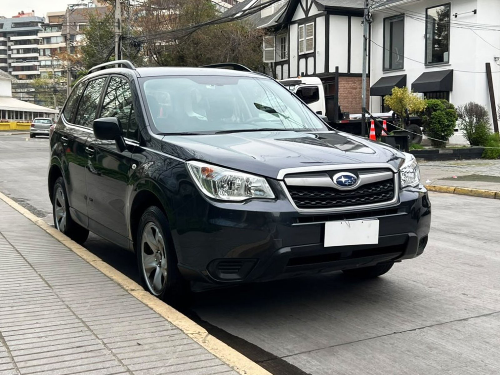 Subaru FORESTER X 2.0 CVT 2016 - Foto 2 de 10