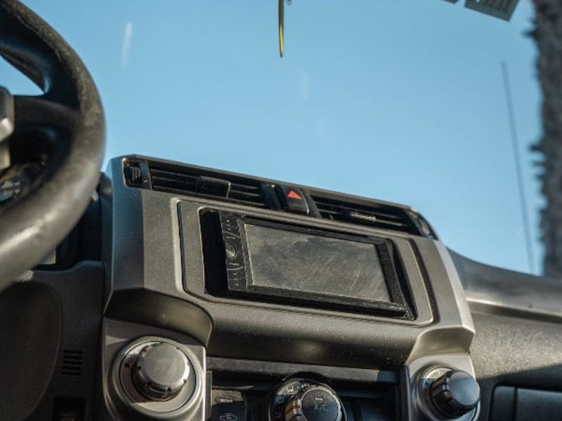Toyota 4RUNNER SR5 4.0 AUT 2011 - Imagen 16 de 20