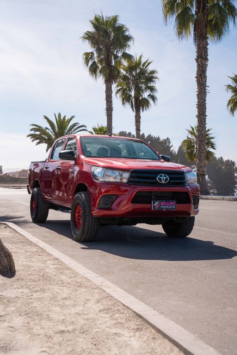 Toyota HILUX 2022 - Imagen 3 de 20