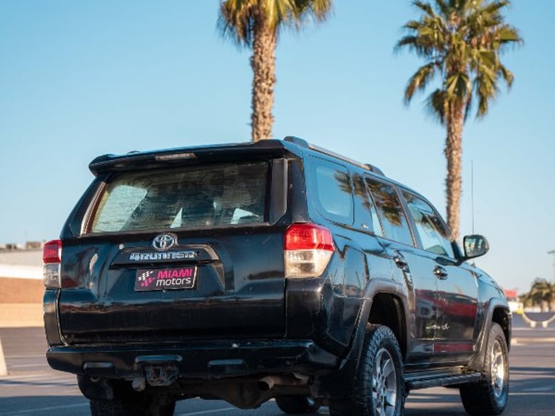 Toyota 4RUNNER SR5 4.0 AUT 2011 - Imagen 8 de 20