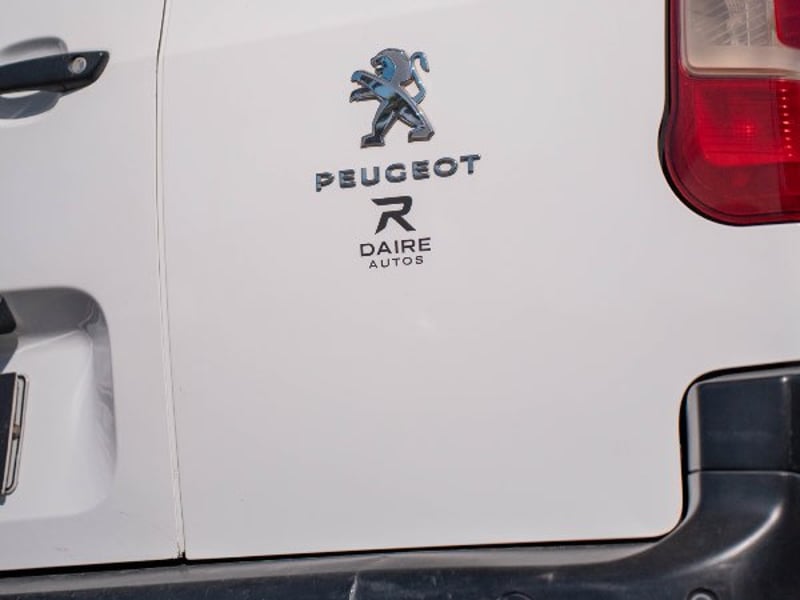 Peugeot PARTNER HDI 92 L1 1.6 2021 - Imagen 12 de 20