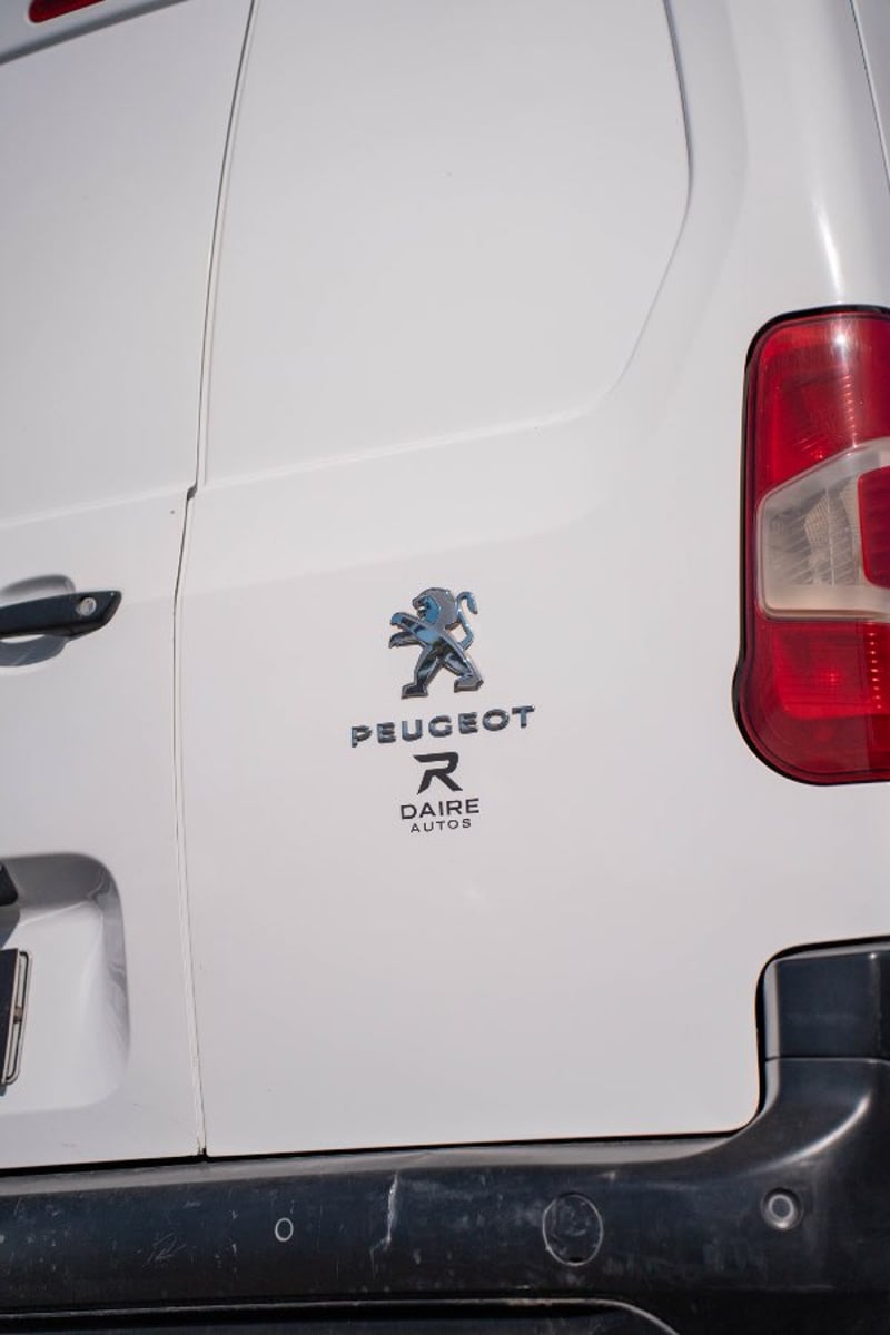 Peugeot PARTNER HDI 92 L1 1.6 2021 - Imagen 12 de 20