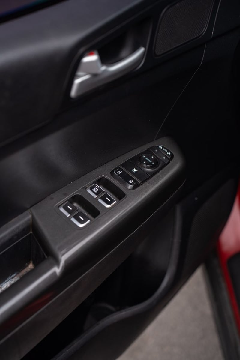 Kia GRAND SPORTAGE 2019 - Imagen 18 de 20