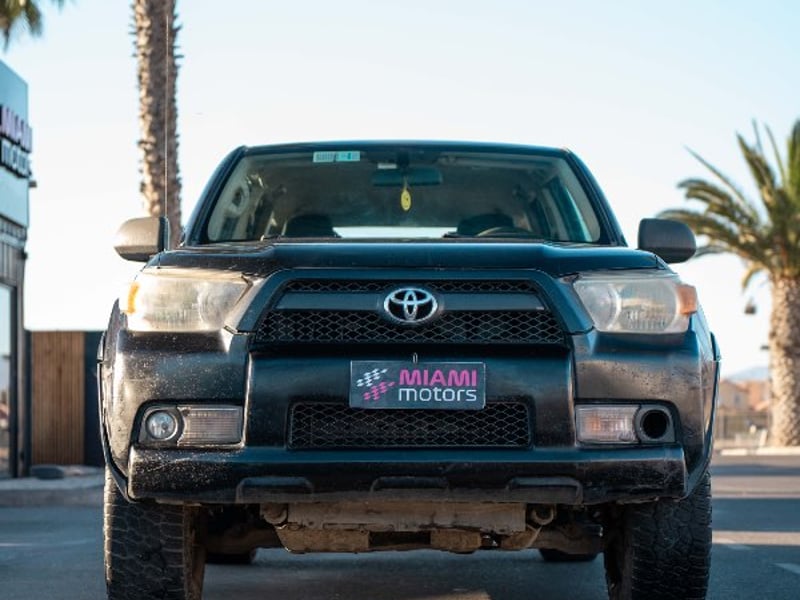 Toyota 4RUNNER SR5 4.0 AUT 2011 - Imagen 4 de 20