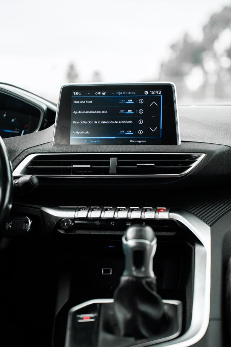 Peugeot 3008 Allure 1.6 THP AT 2018 - Imagen 9 de 20