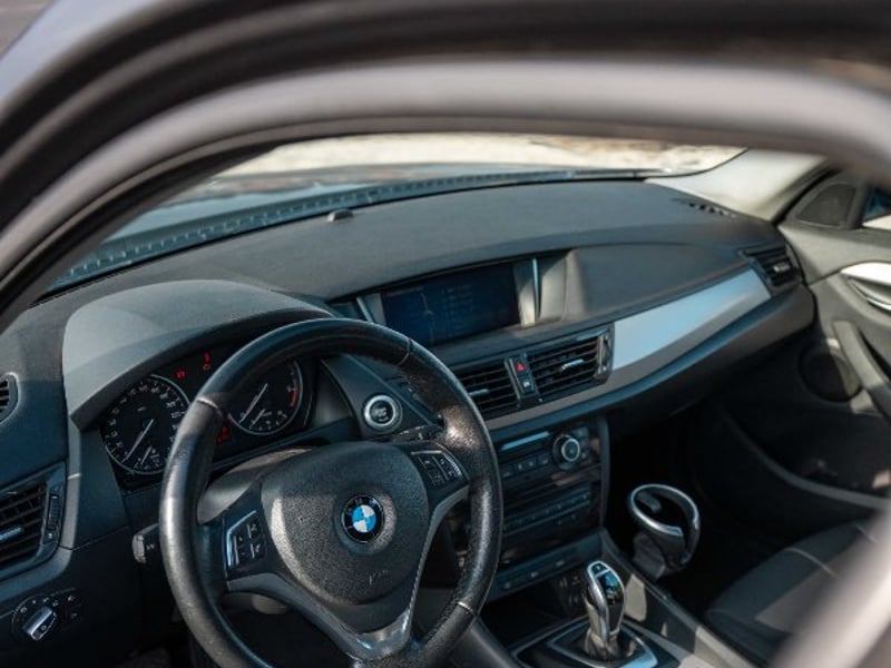 BMW X1 SDRIVE18D LUXURY 2.0L 2014 - Imagen 12 de 20