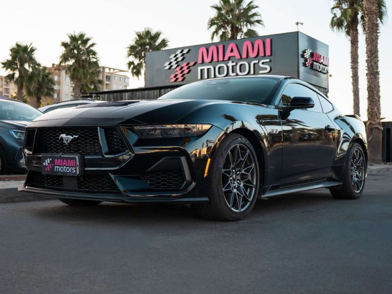 Ford MUSTANG GT-COUPE 2025