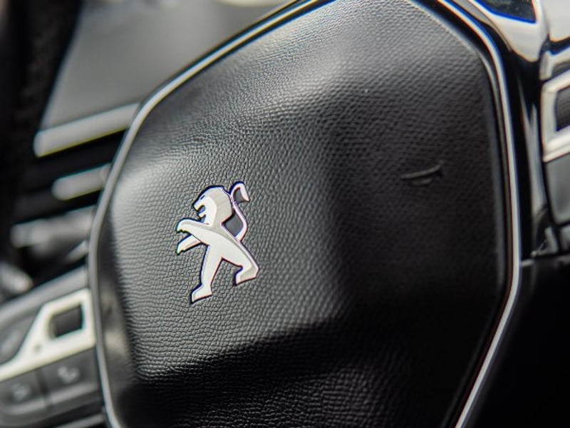 Peugeot 3008 Allure 1.6 THP AT 2018 - Imagen 19 de 20