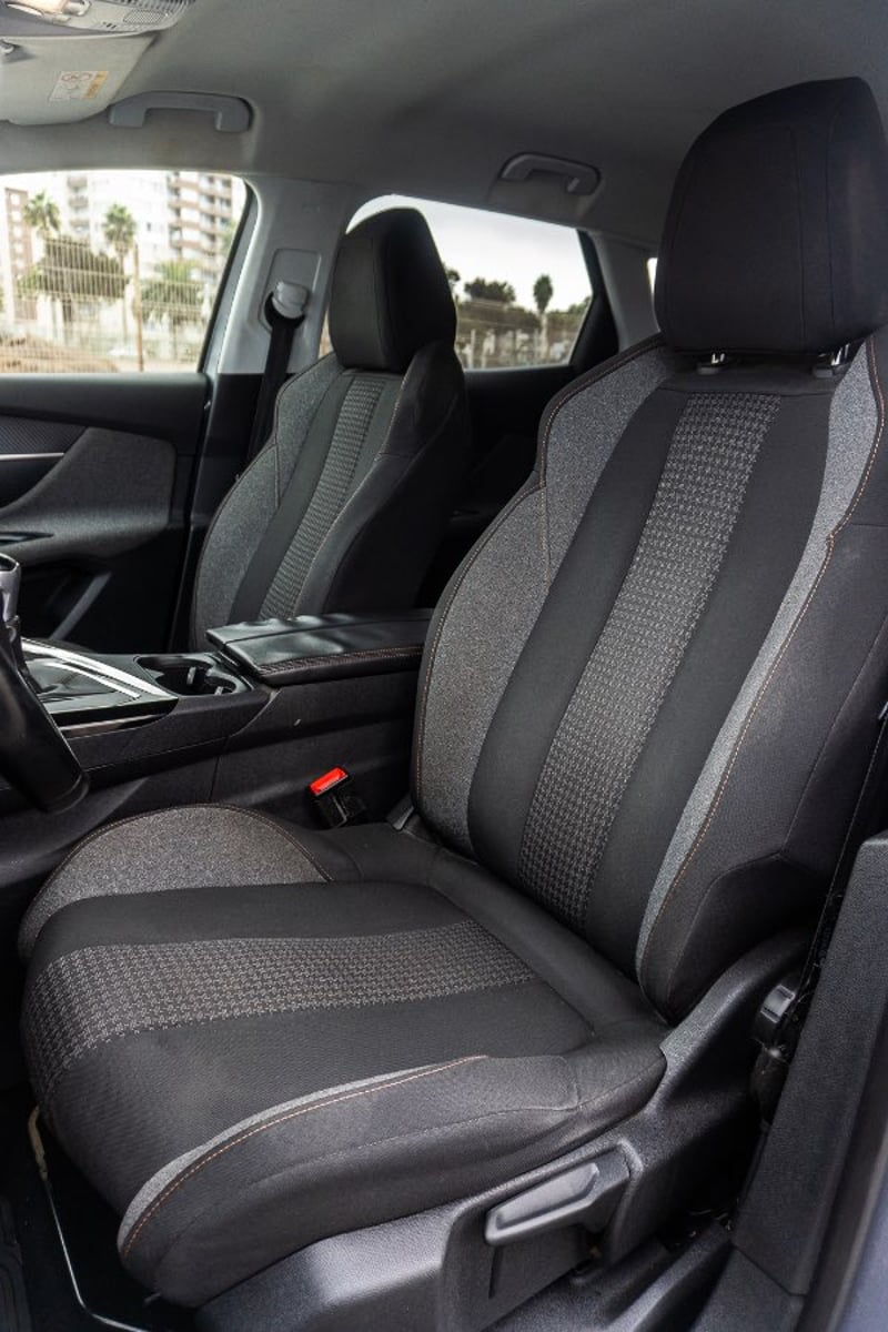 Peugeot 3008 Allure 1.6 THP AT 2018 - Imagen 15 de 20