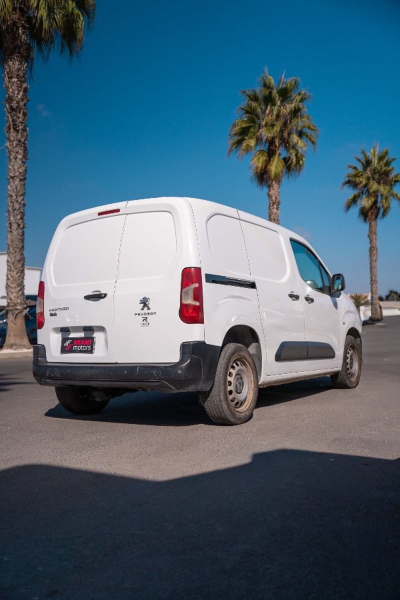 Peugeot PARTNER HDI 92 L1 1.6 2021 - Imagen 9 de 20