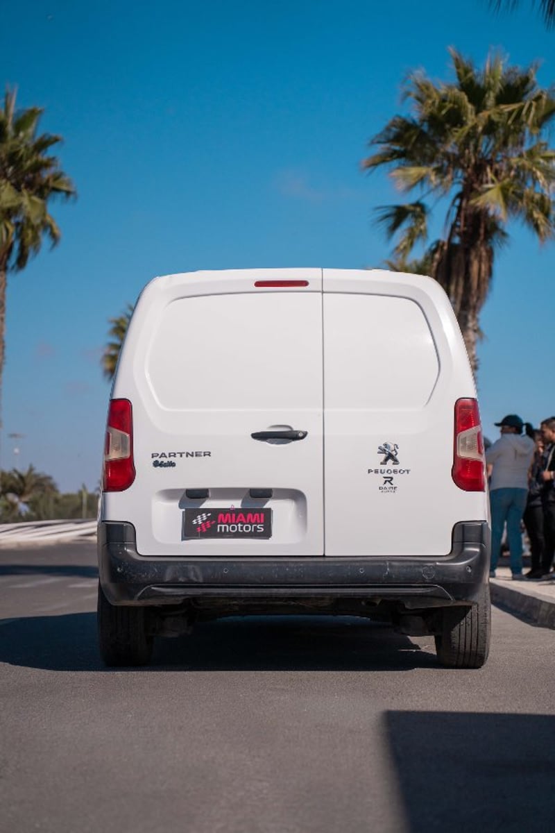 Peugeot PARTNER HDI 92 L1 1.6 2021 - Imagen 10 de 20
