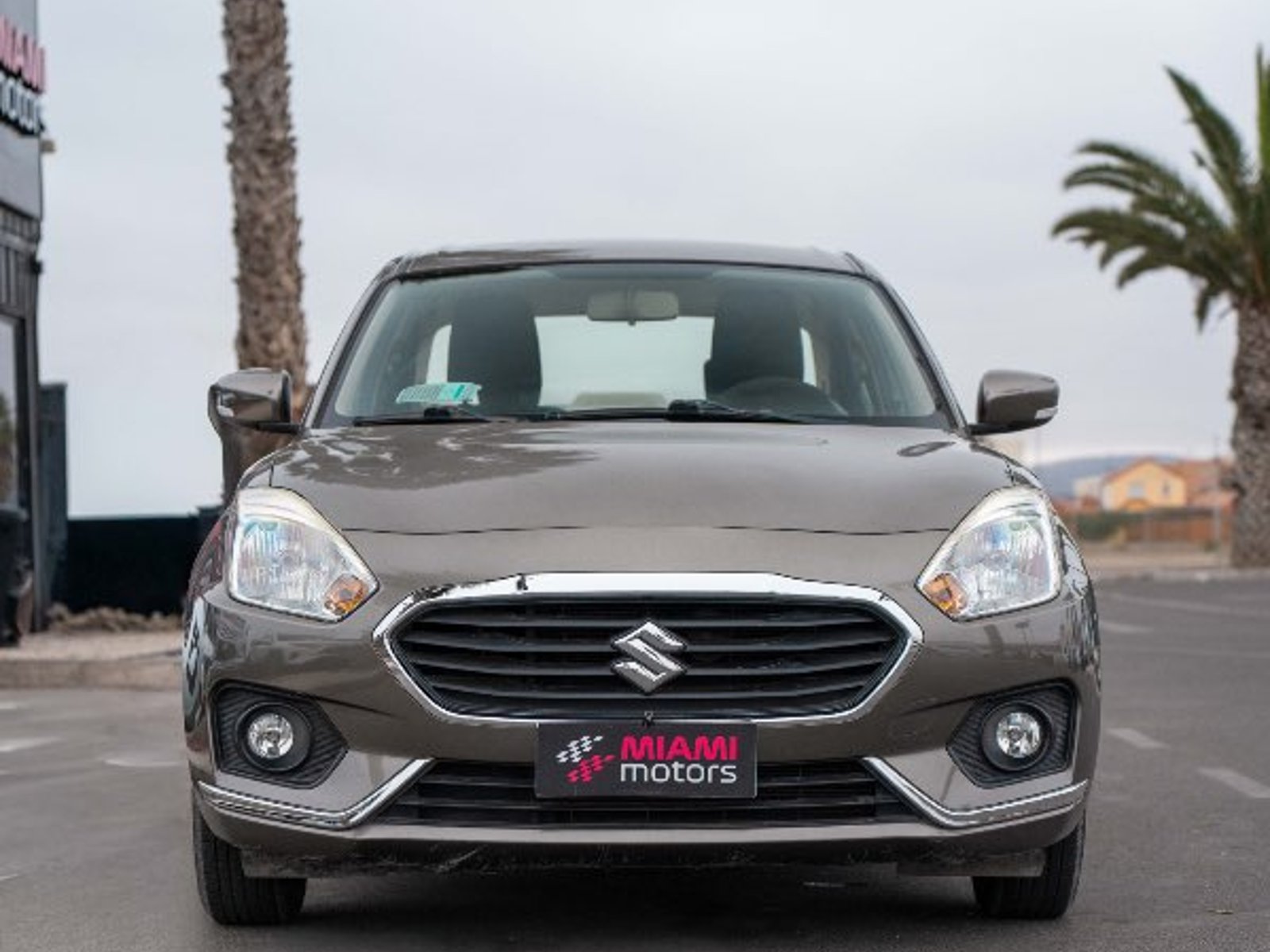 Suzuki DZIRE 2018 - Foto 4 de 19
