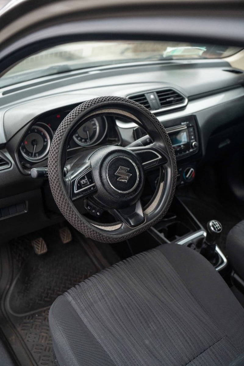 Suzuki DZIRE 2018 - Imagen 11 de 19