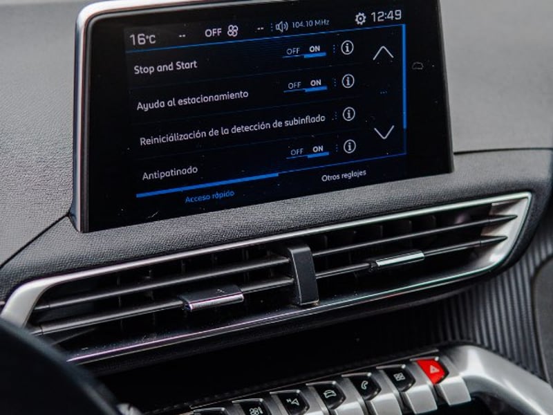 Peugeot 3008 Allure 1.6 THP AT 2018 - Imagen 13 de 20