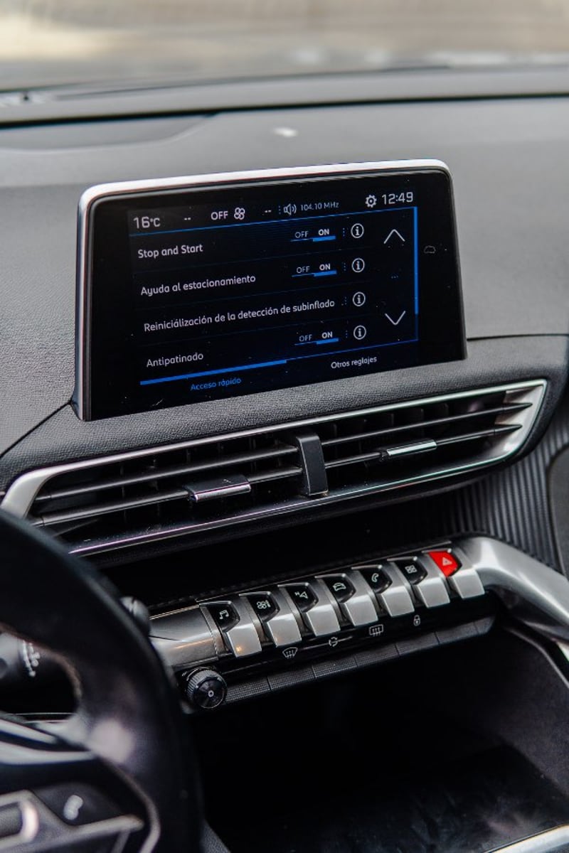 Peugeot 3008 Allure 1.6 THP AT 2018 - Imagen 13 de 20